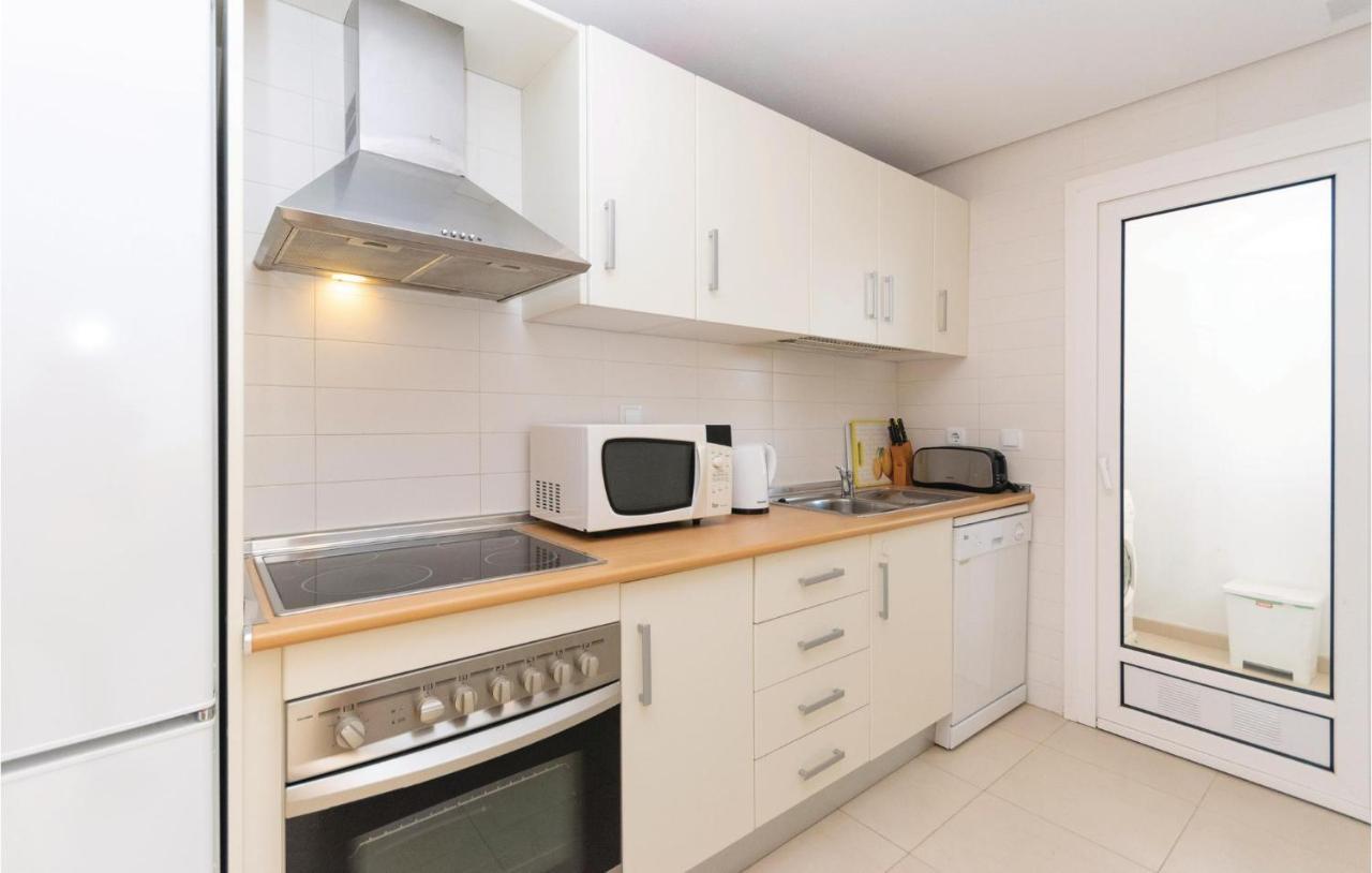 2 Bedroom Amazing Apartment In Roldan Los Tomases Exterior foto