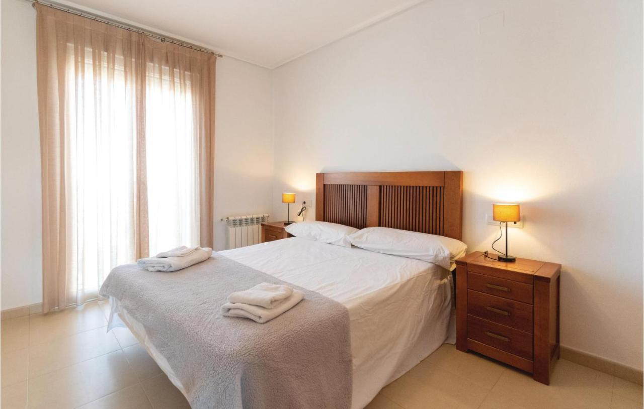 2 Bedroom Amazing Apartment In Roldan Los Tomases Exterior foto